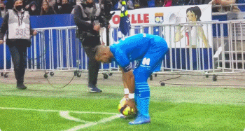 因凡蒂诺：梅西为足球在美国发展起到关键作用，他是全民偶像（因凡蒂诺称梅西对美国足球发展至关重要，是全民偶像）