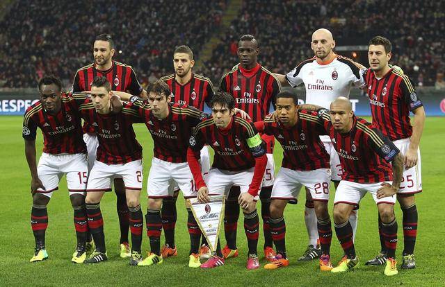 佳夫：作为后卫单场比赛进俩球不常见；沃尔特马德是顶级前锋（佳夫：后卫单场梅开二度少见；沃尔特马德是顶级前锋）