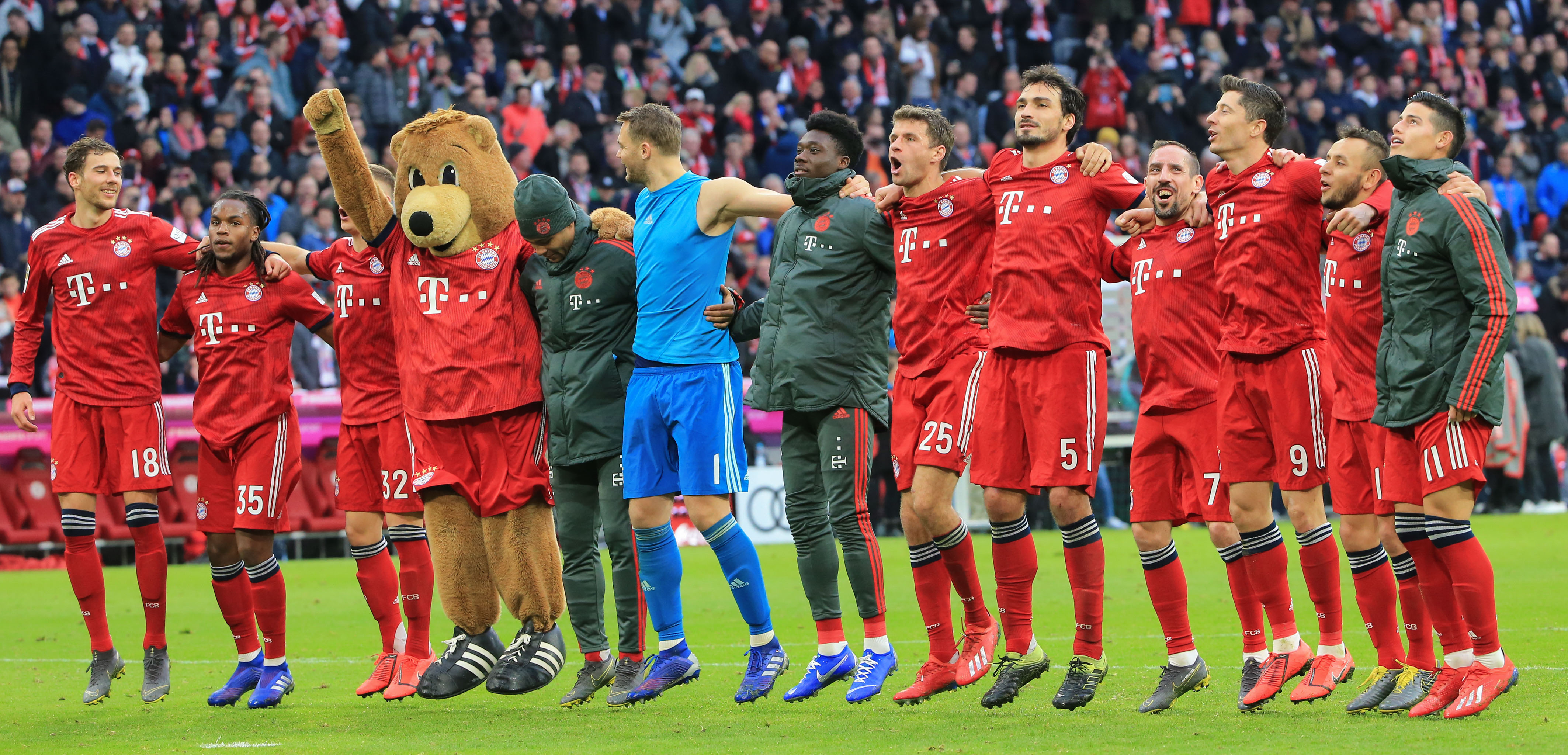 尤文官方：弗拉霍维奇左长收肌肌肉肌腱交界处严重损伤（尤文官宣：弗拉霍维奇左侧长收肌肌腱结合部重度受损）