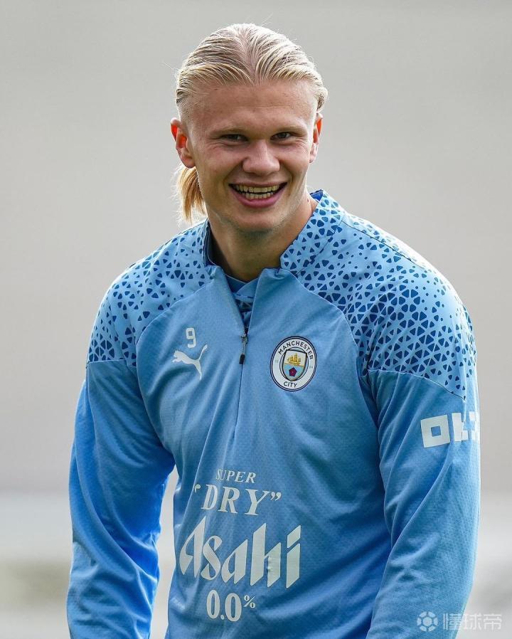 比塞克：不考虑转会问题；我必须持续出场才有机会踢世界杯（比塞克：暂不谈转会，唯有持续上场才能叩开世界杯大门）