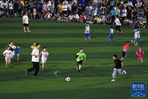 意大利杯尤文2-0乌迪内斯晋级，乔纳森-戴维、洛卡特利建功（意大利杯：尤文2-0淘汰乌迪内斯，乔纳森-戴维与洛卡特利携手破门晋级）