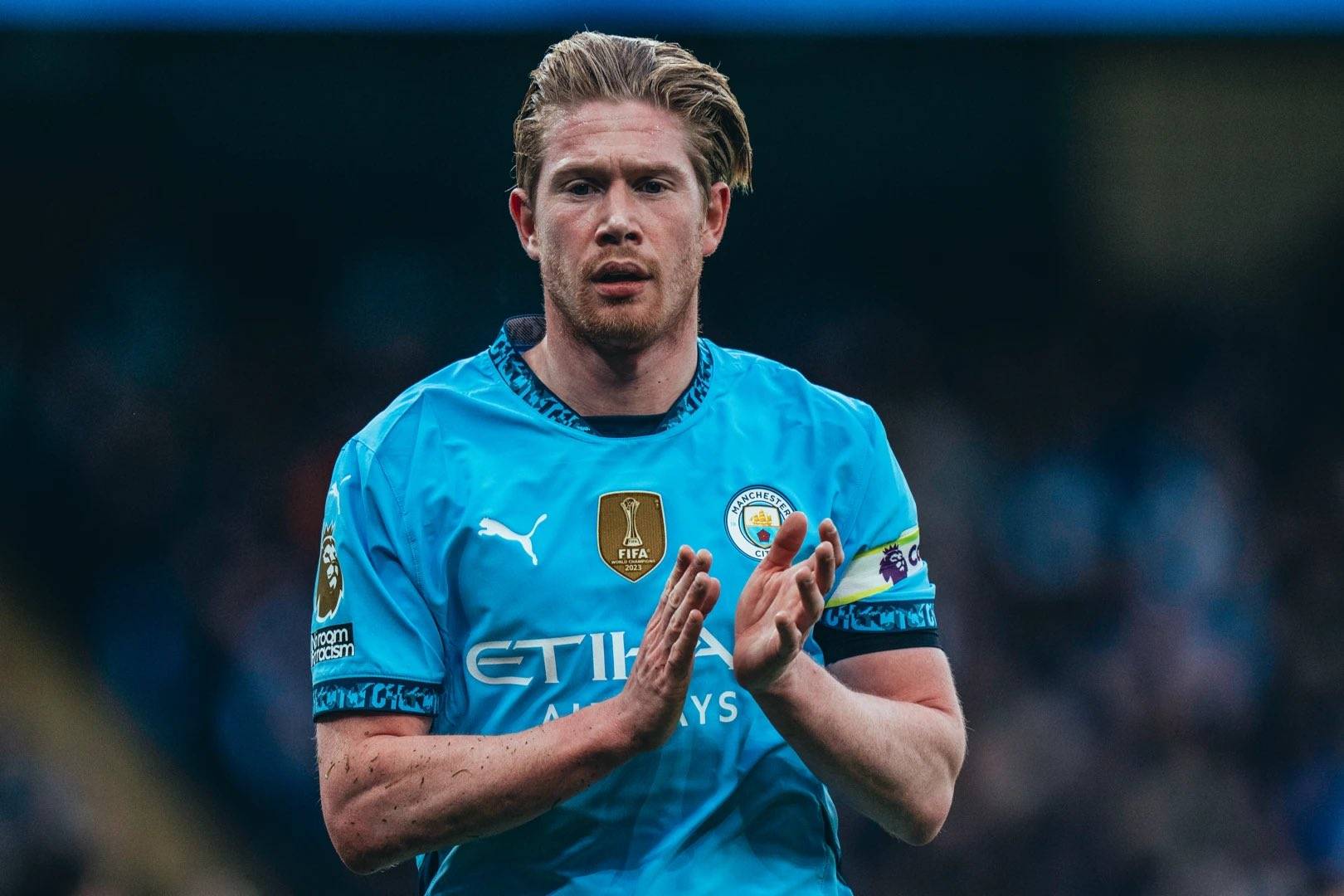 英超战报：西蒙斯传射，里沙利松破门，热刺2-0布伦特福德（英超战况：西蒙斯传射立功，里沙利松破门，热刺2-0击败布伦特福德）