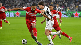 劳塔罗7个自然年意甲进球数上双，成为国米队史第四人（劳塔罗已在7个自然年意甲进球达两位数，位列国米队史第4人）