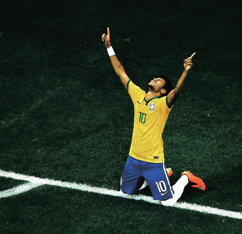 图片报：曼联、曼城&阿森纳在关注法兰克福后卫纳撒尼尔-布朗