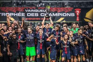 明年海港真不一定拿冠！毕竟连续4年拿第一很少 重要是申花没亚冠（海港明年未必赢冠：四连冠罕见，更关键申花无亚冠压力）