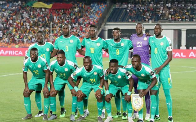 球星连续三次强打成功（球星三度强打告捷）